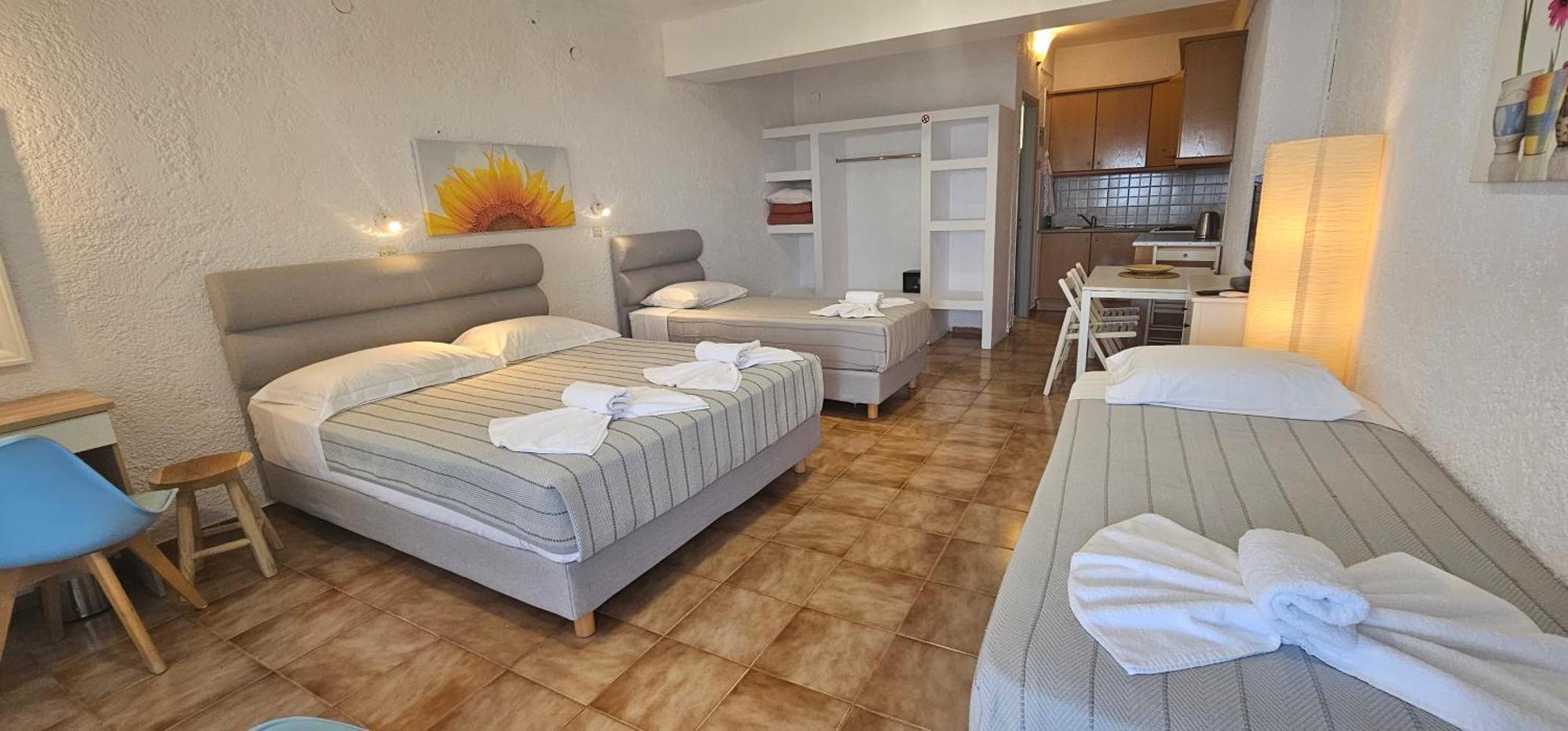Metaxatos Aparthotel